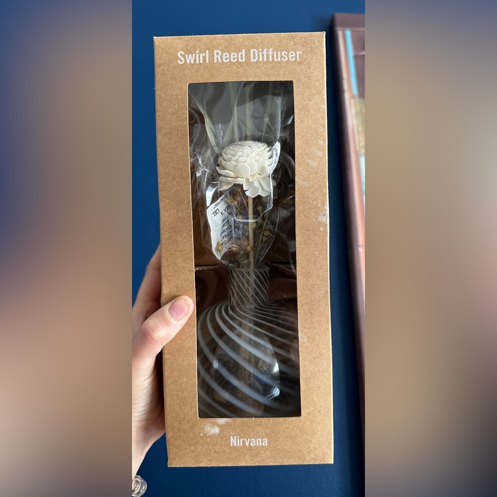 Urban Outfitters Home Swirl Reed Diffuser in Nirvana
NEW